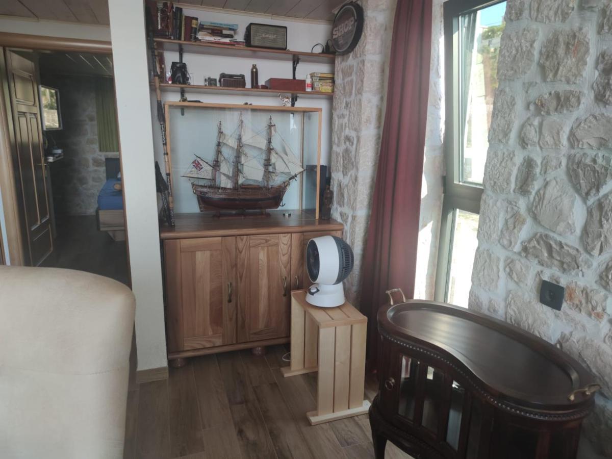Stone Villa Uk - Dobra Voda Bar Eksteriør billede